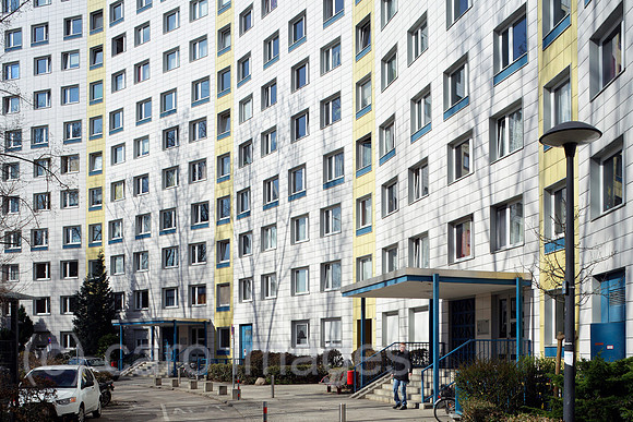 00P120322D015CAROE.JPG