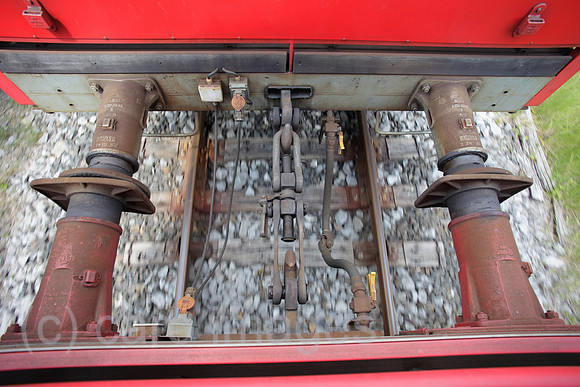 00P120704D283CAROE.JPG