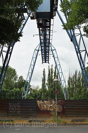 00P120808D013CAROE.JPG