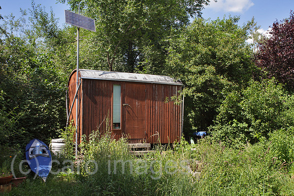 00P120617D182CAROE.JPG