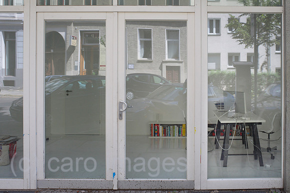 00P120721D160CAROE.JPG