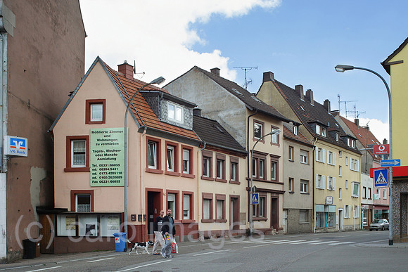 00P120712D020CAROE.JPG
