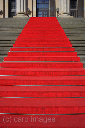 00P120423D066CAROE.JPG