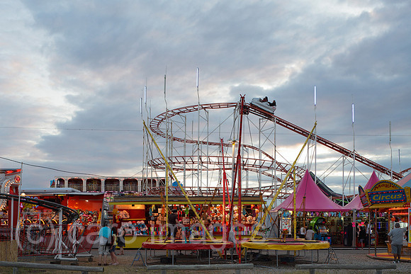 00P120706D107CAROE.JPG