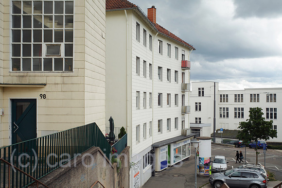 00P120712D029CAROE.JPG