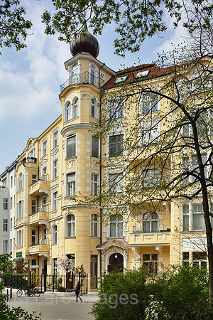 00P120419D033CAROE.JPG