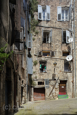00P120628D241CAROE.JPG