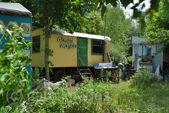 00P120617D174CAROE.JPG