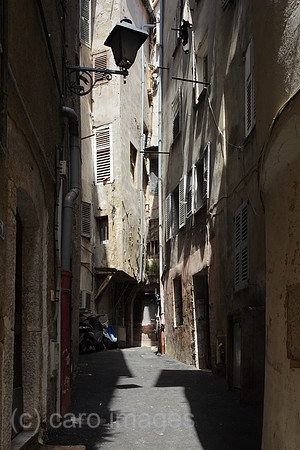 00P120628D238CAROE.JPG