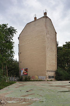 00P120728D399CAROE.JPG