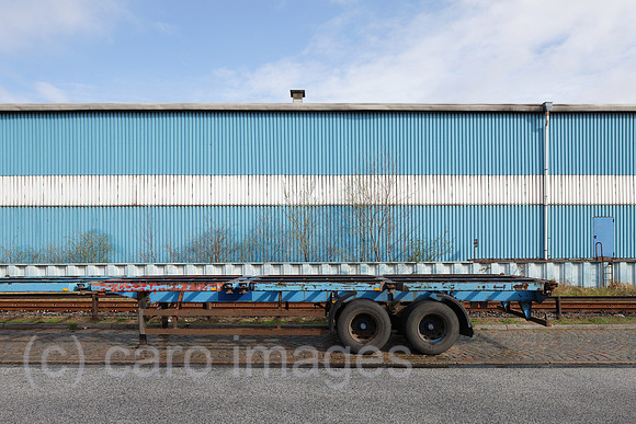 00P120331D110CAROE.JPG