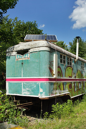 00P120617D176CAROE.JPG