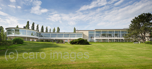 00P120522D063CAROE.JPG
