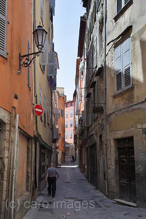 00P120628D247CAROE.JPG