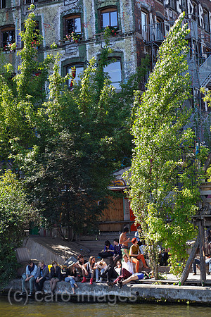 00P120812D054CAROE.JPG