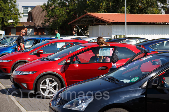 00B120909D085CAROE.JPG