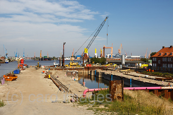 00B120909D124CAROE.JPG