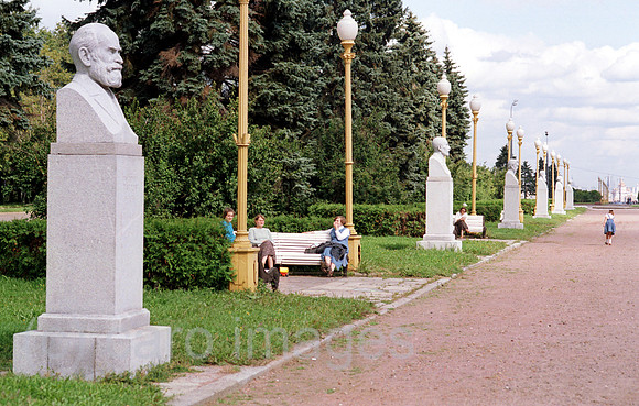 00B121009ACARO.JPG