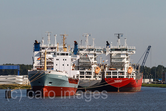 00B120909D205CAROE.JPG