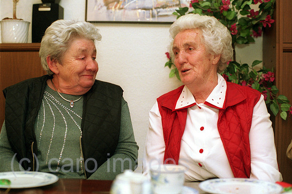 00J035231CARO.JPG
