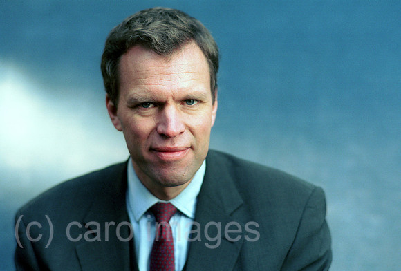 00J033435CARO.JPG