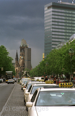 00J026033CARO.JPG