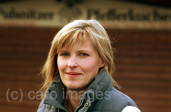 00J036628CARO.JPG