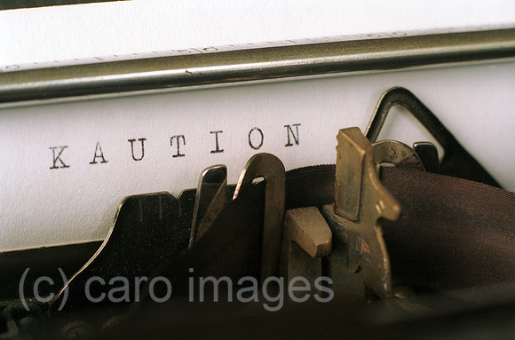 00J034114CARO.JPG