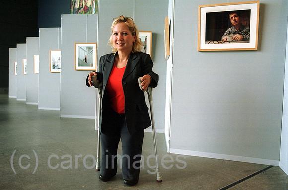00J027413CARO.JPG