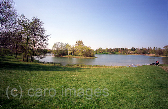 00J034529CARO.JPG