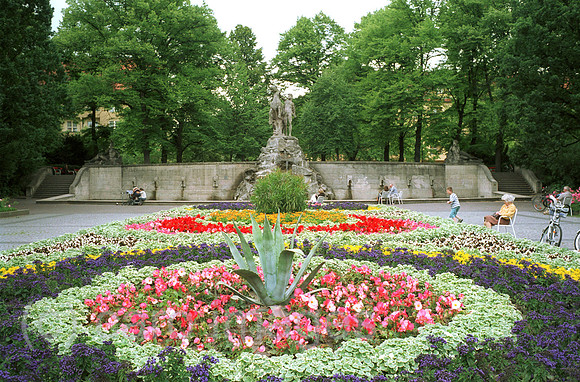 00J025820CARO.JPG