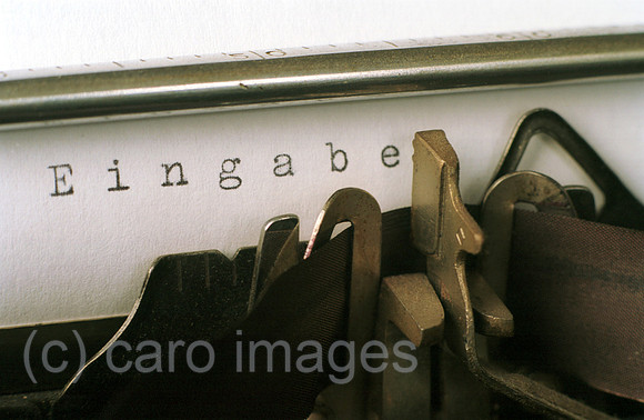 00J034210CARO.JPG