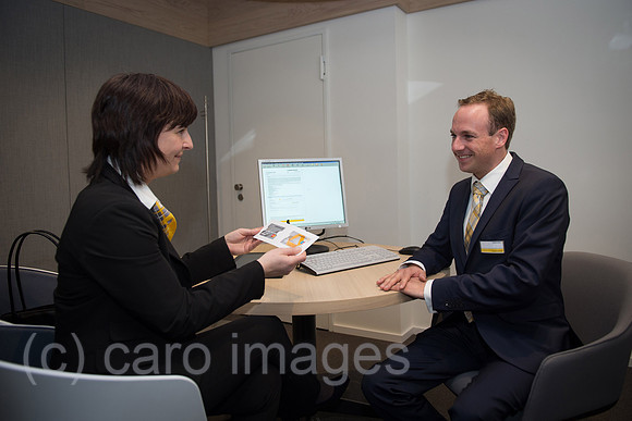 00Y140414D019CAROE.JPG