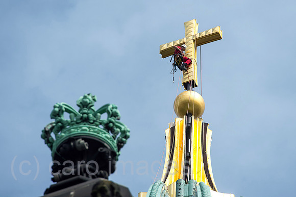 00Y120817D013CAROE.JPG