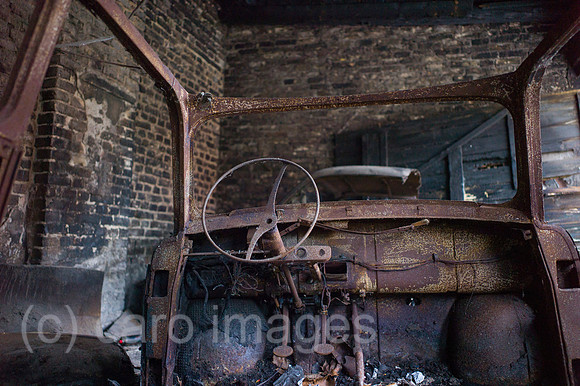 00Y140328D010CAROE.JPG