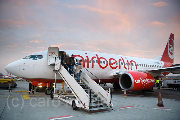00Y120127D015CAROE.JPG
