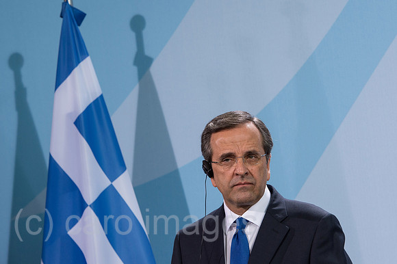 00Y120824D022CAROE.JPG