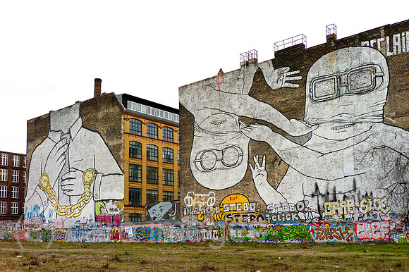 00Y120112D003CAROE.JPG