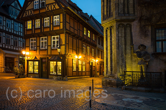 00Y120406D030CAROE.JPG