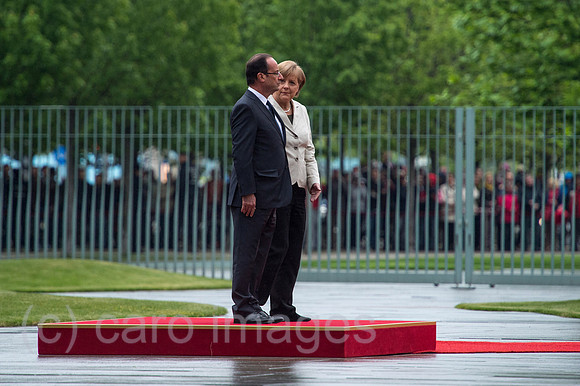 00Y120515D050CAROE.JPG