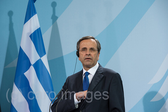 00Y120824D011CAROE.JPG