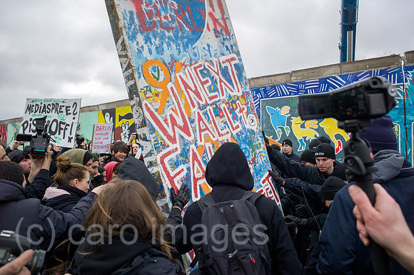 00Y130301D012CAROE.JPG