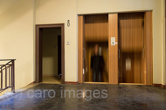 00Y140227D002CAROE.JPG