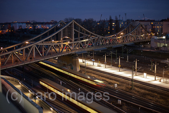 00Y111229D089CAROE.JPG