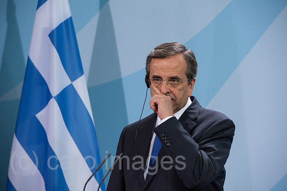 00Y120824D019CAROE.JPG