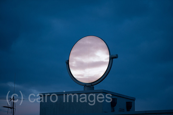 00Y111229D072CAROE.JPG