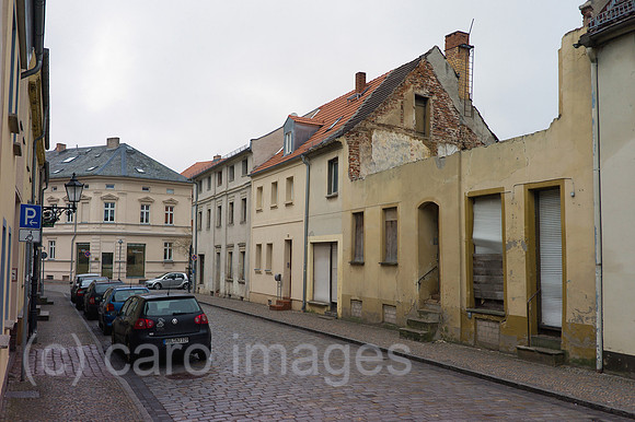 00Y120229D062CAROE.JPG