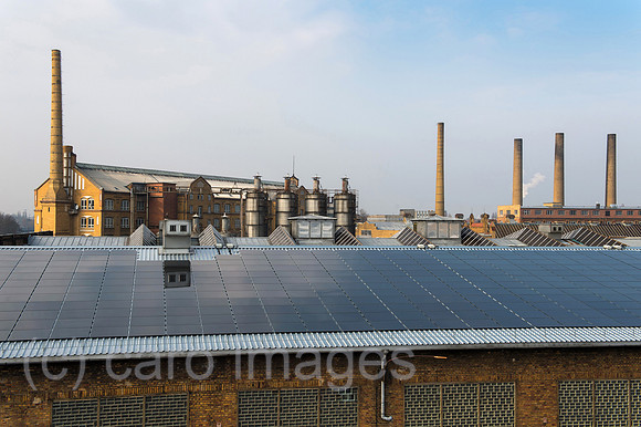 00Y140227D024CAROE.JPG