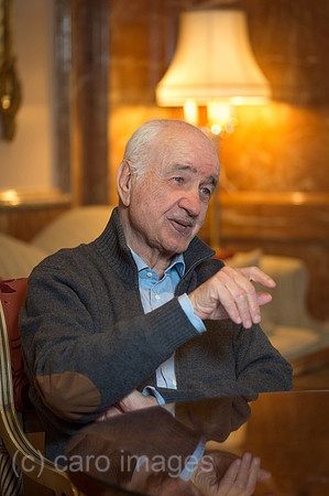 00Y130401D021CAROE.JPG