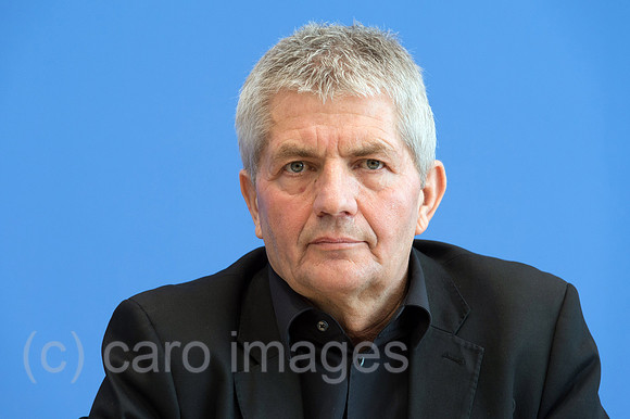 00Y130312D024CAROE.JPG
